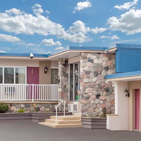 Belmont Inn Sudbury Ngoại thất bức ảnh