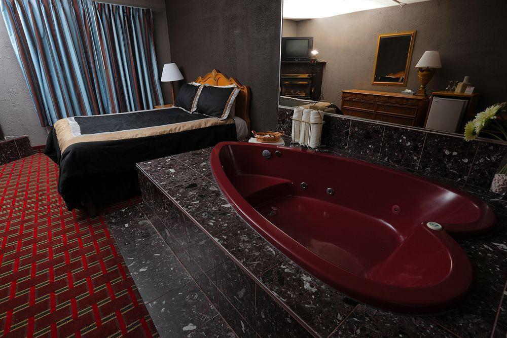 Belmont Inn Sudbury Ngoại thất bức ảnh