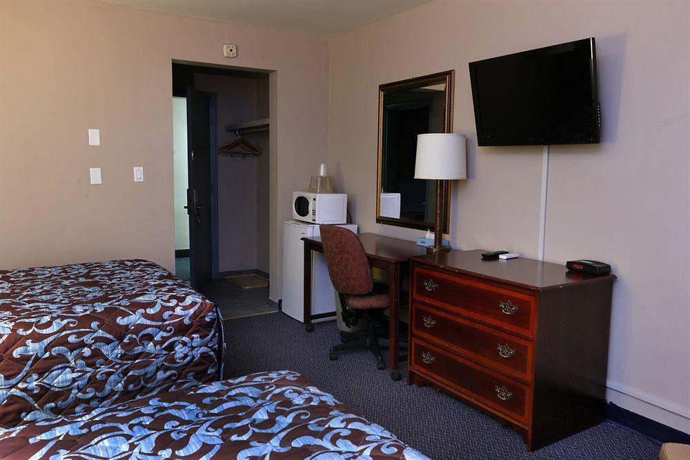Belmont Inn Sudbury Ngoại thất bức ảnh