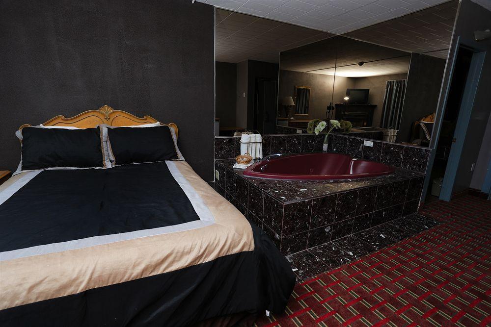 Belmont Inn Sudbury Ngoại thất bức ảnh