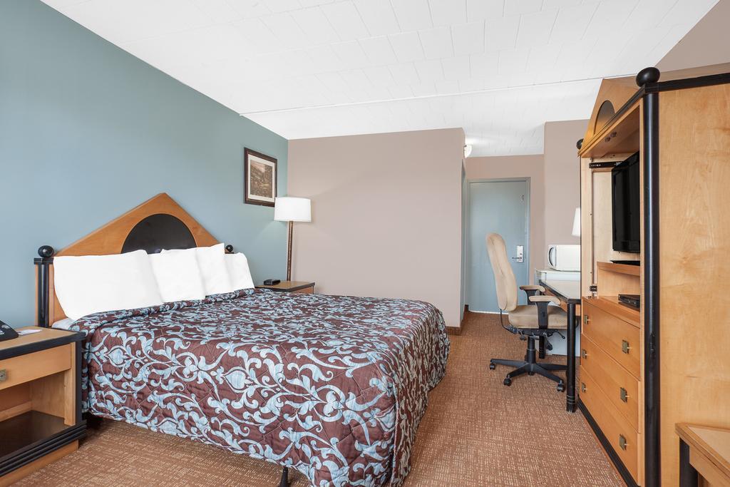 Belmont Inn Sudbury Ngoại thất bức ảnh