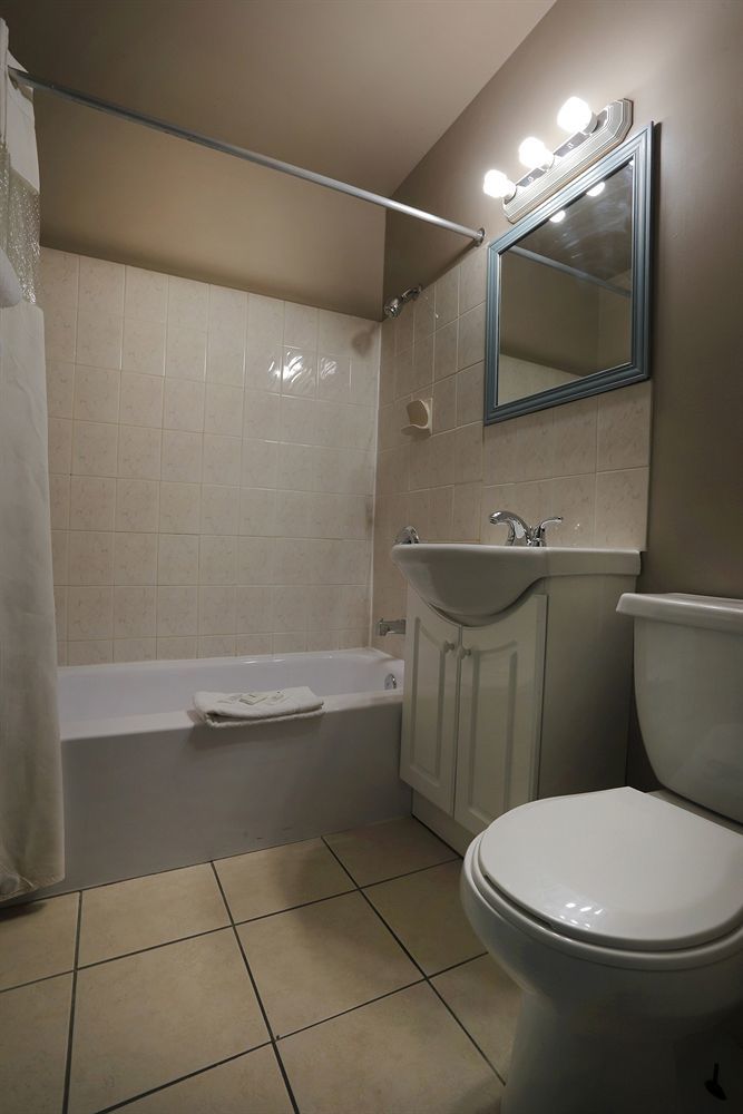 Belmont Inn Sudbury Ngoại thất bức ảnh