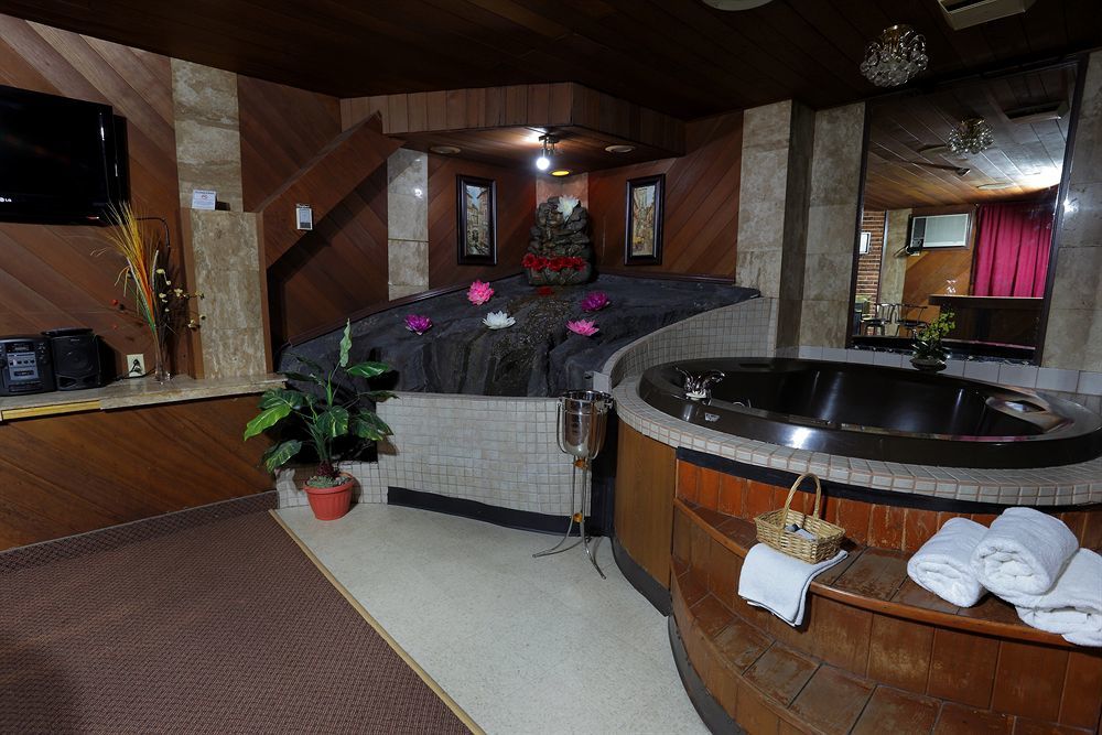 Belmont Inn Sudbury Ngoại thất bức ảnh