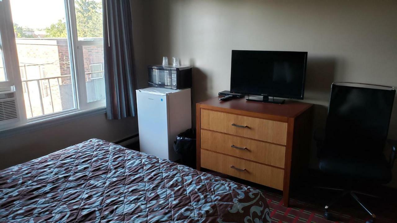 Belmont Inn Sudbury Ngoại thất bức ảnh